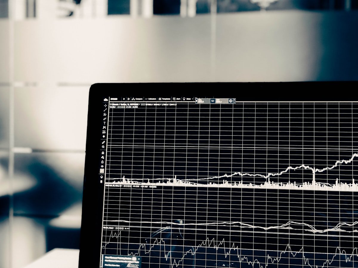 Traffic dip and recovery pattern after you migrate Wix to WordPress